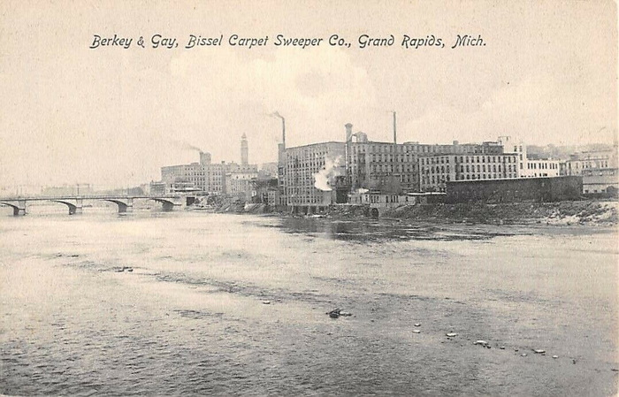 Bissell - Old Postcard Photo Of Original Grand Rapids Plant 1917 (newer photo)